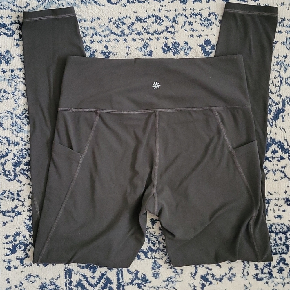 Athleta Salutation Stash Pocket Legging